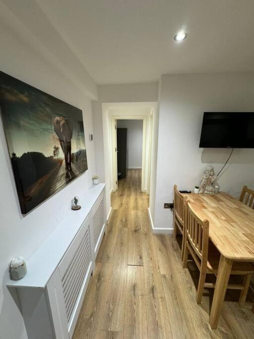 Cozy Apartment - 5 Min From Camden Market Hw7 Londen Buitenkant foto