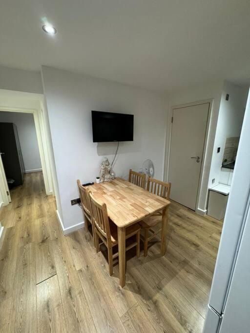 Cozy Apartment - 5 Min From Camden Market Hw7 Londen Buitenkant foto